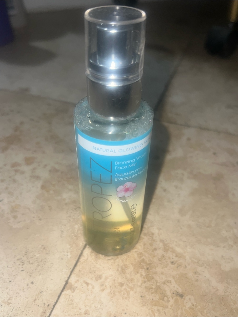 St. Tropez Face Bronzing Mist in Blue and Gold